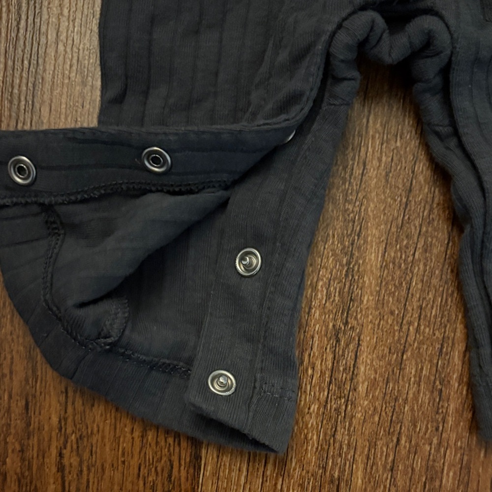 Carter's Charcoal Sleeveless Kids Romper - Picture 4 of 4